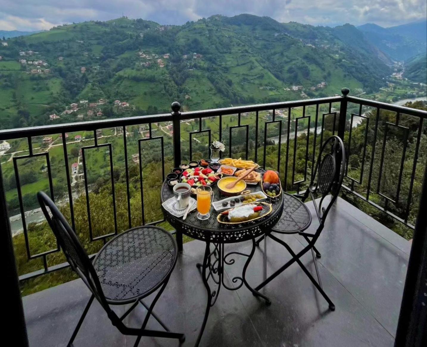 Villa Rizehayatburdabungalov à Ardeşen Extérieur photo